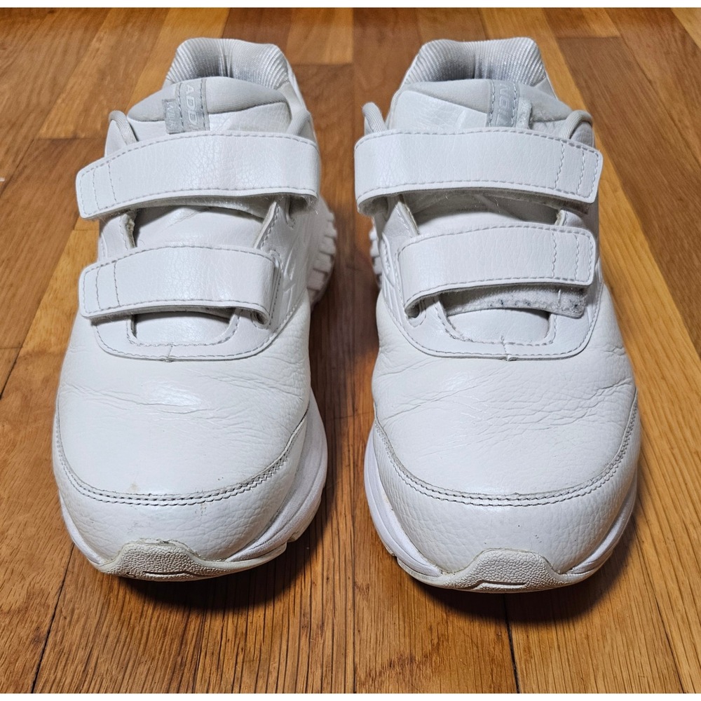 Brooks Addiction Walker V-Strap 2 White Leather Shoes Extra Wide 2E Women Sz 9.5